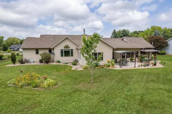 E11145 Wynsong Drive, Baraboo, WI 53913