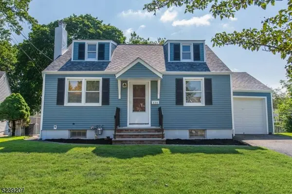 228 Bennington Ct, Clifton City, NJ 07013