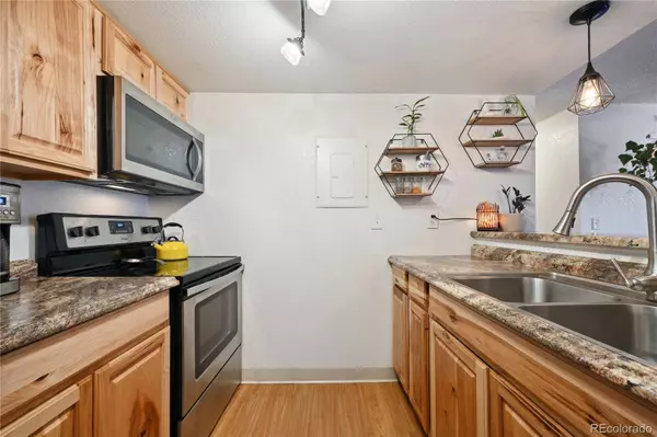 6350 Oak ST #202, Arvada, CO 80004