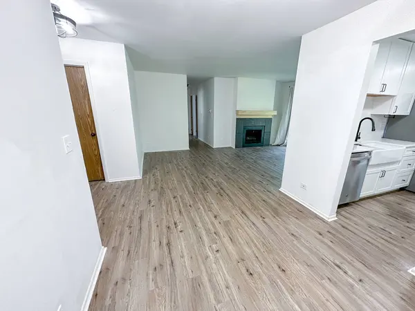 314 Silverwood Court #A1, Schaumburg, IL 60193