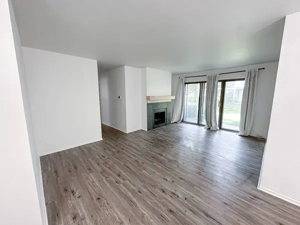 314 Silverwood Court #A1, Schaumburg, IL 60193