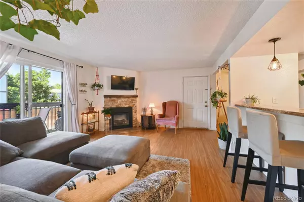 6350 Oak ST #202, Arvada, CO 80004