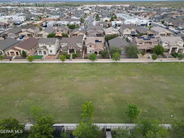 2057A Howard Jones, El Paso, TX 79938