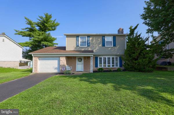 993 RICHWILL DR, York, PA 17404