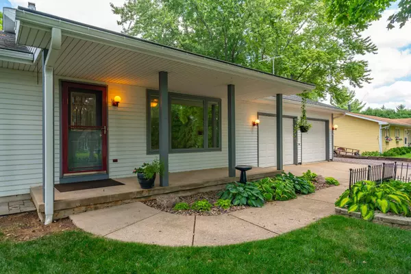 4838 Maple Avenue, Fitchburg, WI 53711