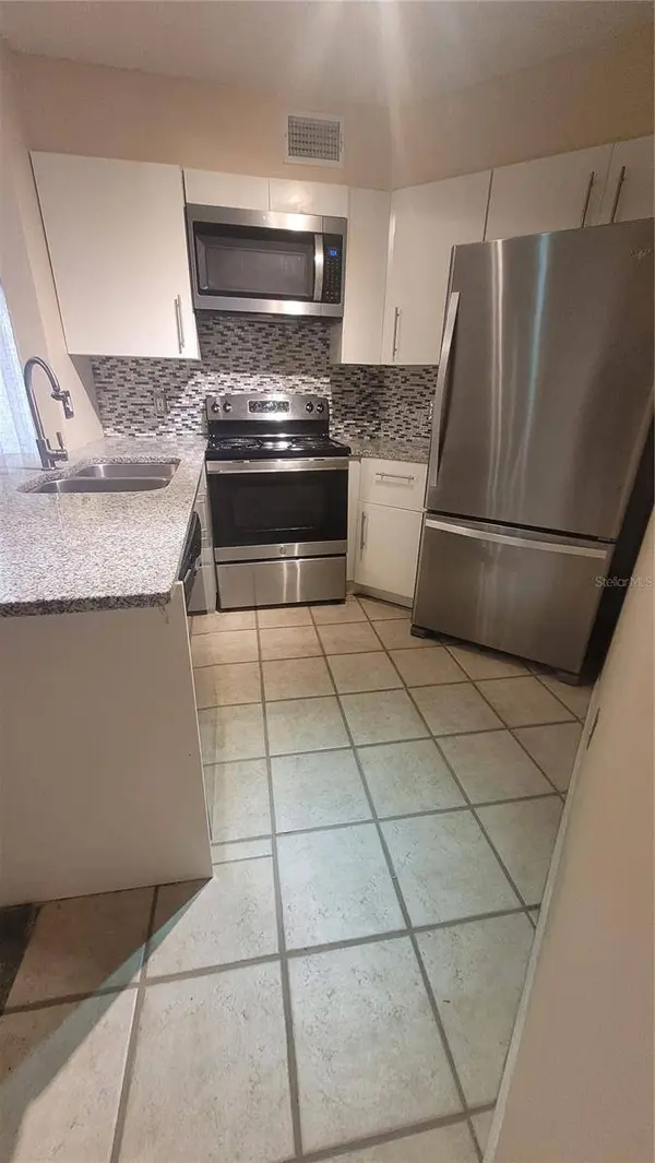 3900 SOUTHPOINTE DR #123, Orlando, FL 32822