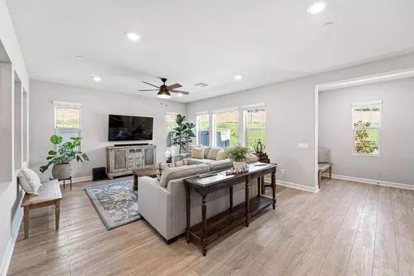 21723 Deer Grass DR, Escondido, CA 92029