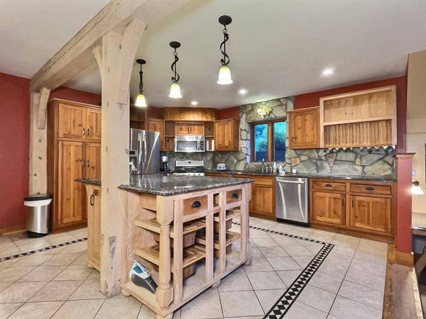 4866 CTH G, Eagle River, WI 54521