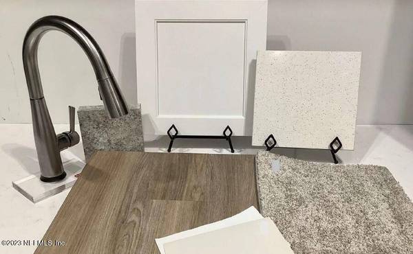 1375 HIGH FALLS DR, Jacksonville, FL 32205