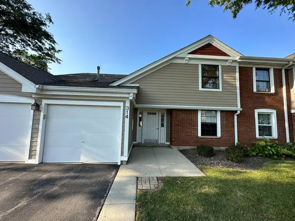 314 Silverwood Court #A1, Schaumburg, IL 60193