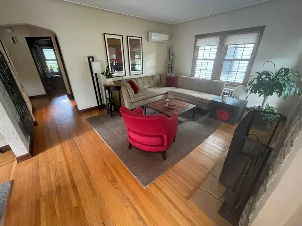 5233 James AVE S, Minneapolis, MN 55419