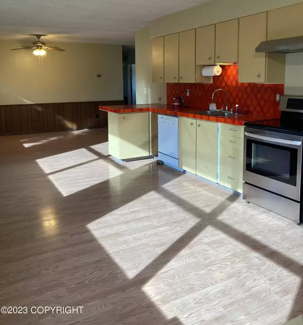 12606 Iris WAY, Eagle River, AK 99577