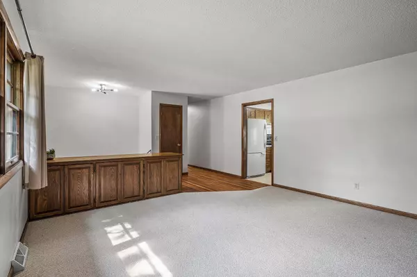 6080 Bartlett BLVD, Mound, MN 55364