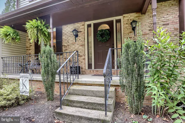 12 TALL TREE DR, Camp Hill, PA 17011