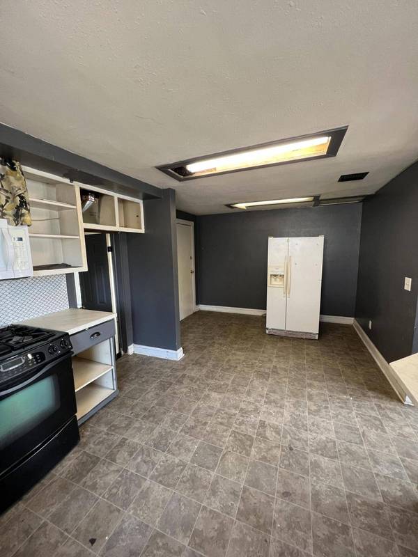 504 W Jackson St, Medford, OR 97501