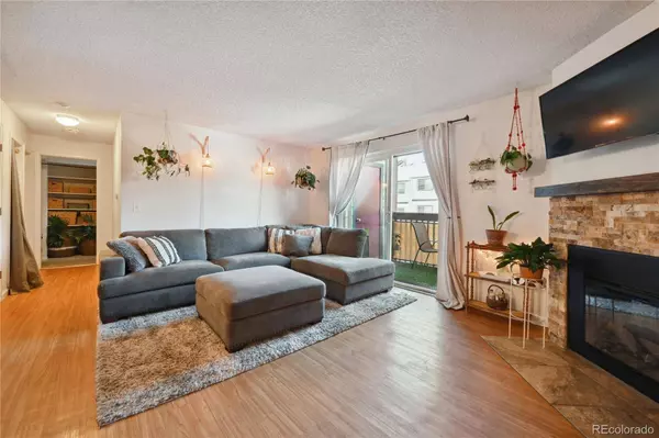 6350 Oak ST #202, Arvada, CO 80004