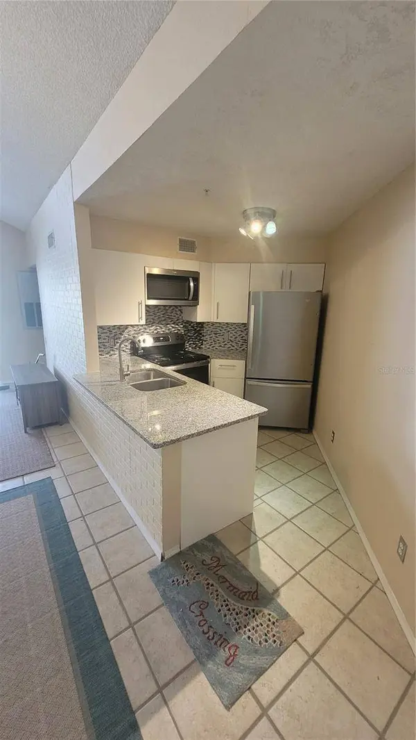 3900 SOUTHPOINTE DR #123, Orlando, FL 32822