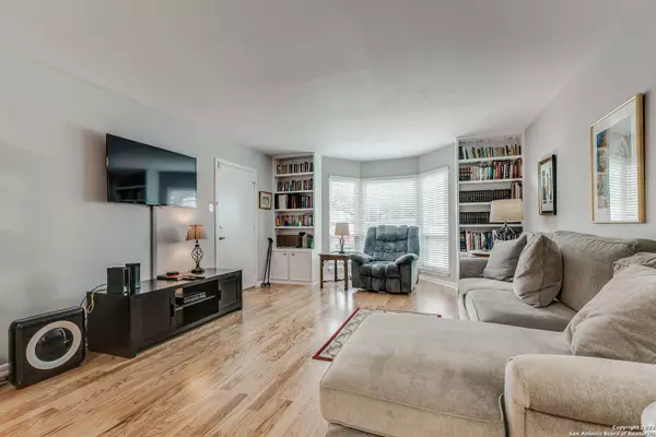 106 RUELLE UNIT A, San Antonio, TX 78209-4067