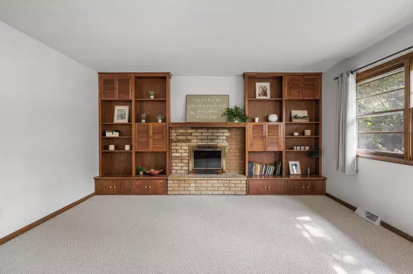 6080 Bartlett BLVD, Mound, MN 55364