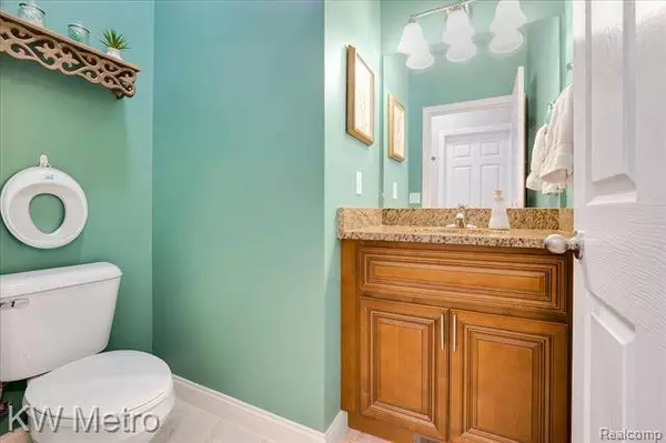 22231 VIOLET Street, St. Clair Shores, MI 48082