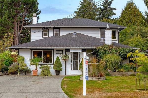 6550 Country Rd, Sooke, BC V9Z 0W9