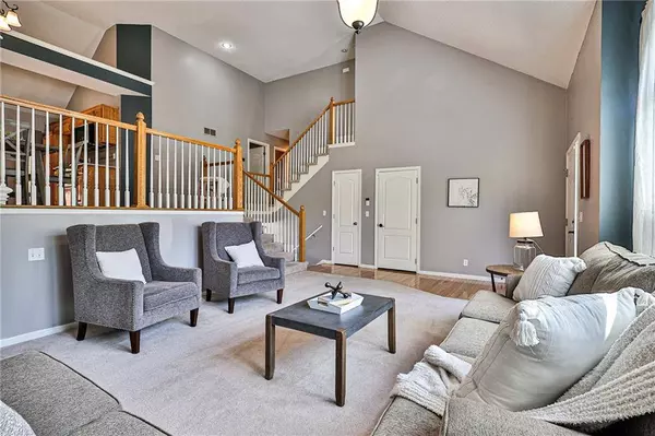 1304 NW 75 ST, Kansas City, MO 64118