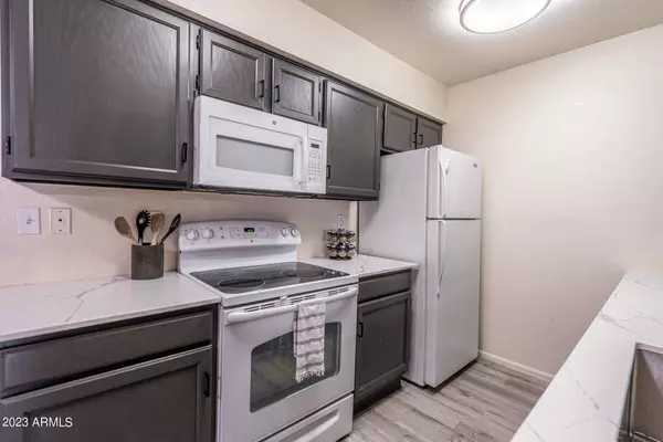 10610 S 48TH Street #1041, Phoenix, AZ 85044