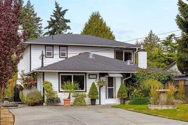 6550 Country Rd, Sooke, BC V9Z 0W9