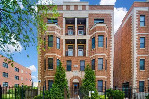 4053 S Michigan Avenue #1S, Chicago, IL 60653