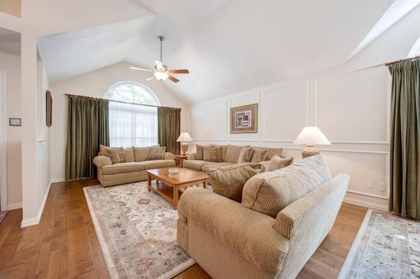 3105 Hazlewood Court, Bedford, TX 76021