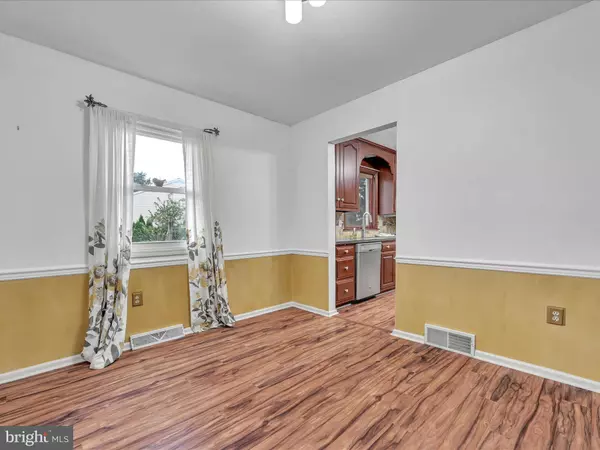 410 N ELM ST, Lititz, PA 17543