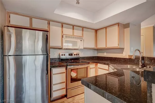 8600 W Charleston Boulevard #1203, Las Vegas, NV 89117