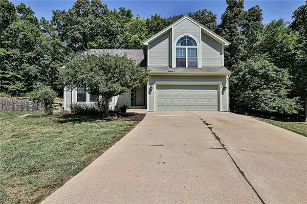 1304 NW 75 ST, Kansas City, MO 64118