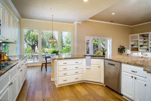 6606 Star Vista LN, Rocklin, CA 95677