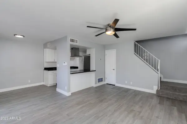 1225 E LAWRENCE Lane, Phoenix, AZ 85020