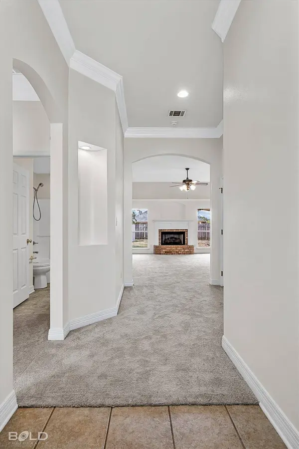 402 Broughton Circle, Bossier City, LA 71112