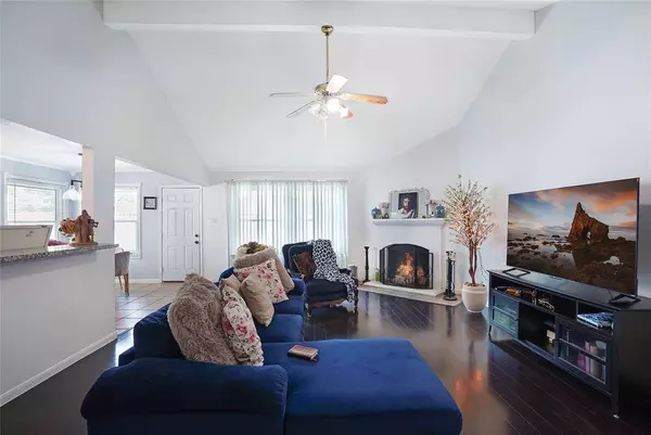 10915 Malden DR, Houston, TX 77075