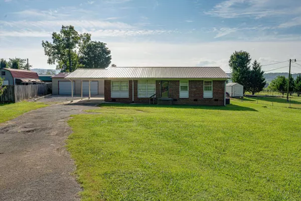 398 Pleasant Grove Rd, Jasper, TN 37347
