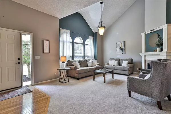 1304 NW 75 ST, Kansas City, MO 64118