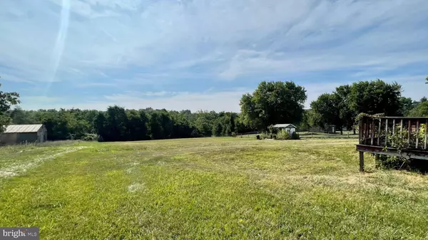 2037 DOMINION RD, Gerrardstown, WV 25420