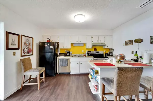 1215 W DEL WEBB BLVD, Sun City Center, FL 33573