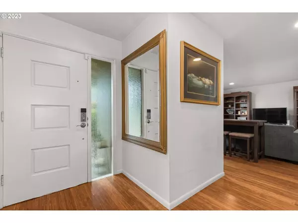 2425 SW CALDEW ST, Portland, OR 97219