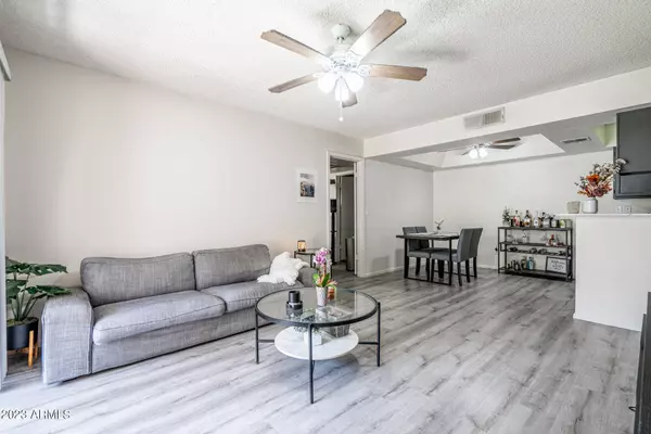 10610 S 48TH Street #1041, Phoenix, AZ 85044