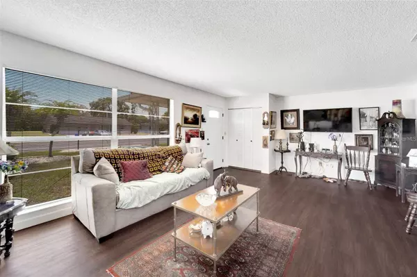 1215 W DEL WEBB BLVD, Sun City Center, FL 33573