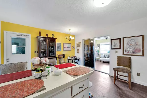 1215 W DEL WEBB BLVD, Sun City Center, FL 33573