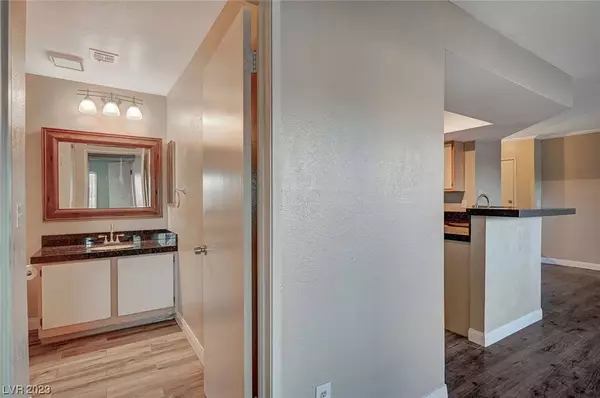 8600 W Charleston Boulevard #1203, Las Vegas, NV 89117