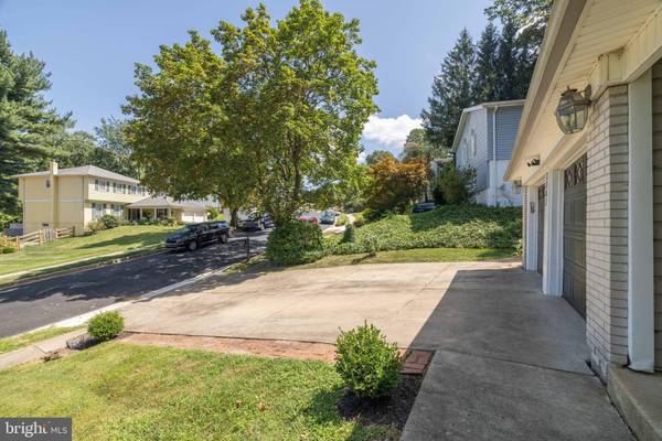 2747 SKYLARK RD, Wilmington, DE 19808