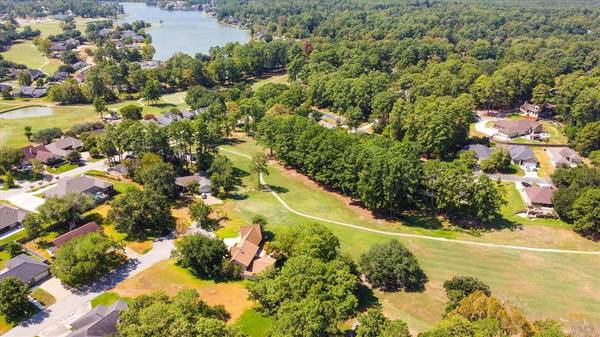 518 Evergreen DR, Huntsville, TX 77340