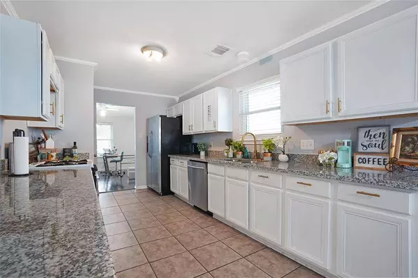 10915 Malden DR, Houston, TX 77075