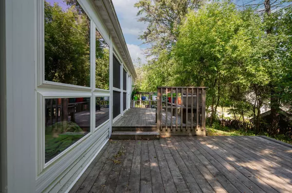 827 Woodgate LN NW, Rochester, MN 55901